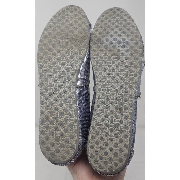 TOMS Pewter Sequin Classics Slip On Flats Womens Shoes Size W7.5 - Picture 10 of 11